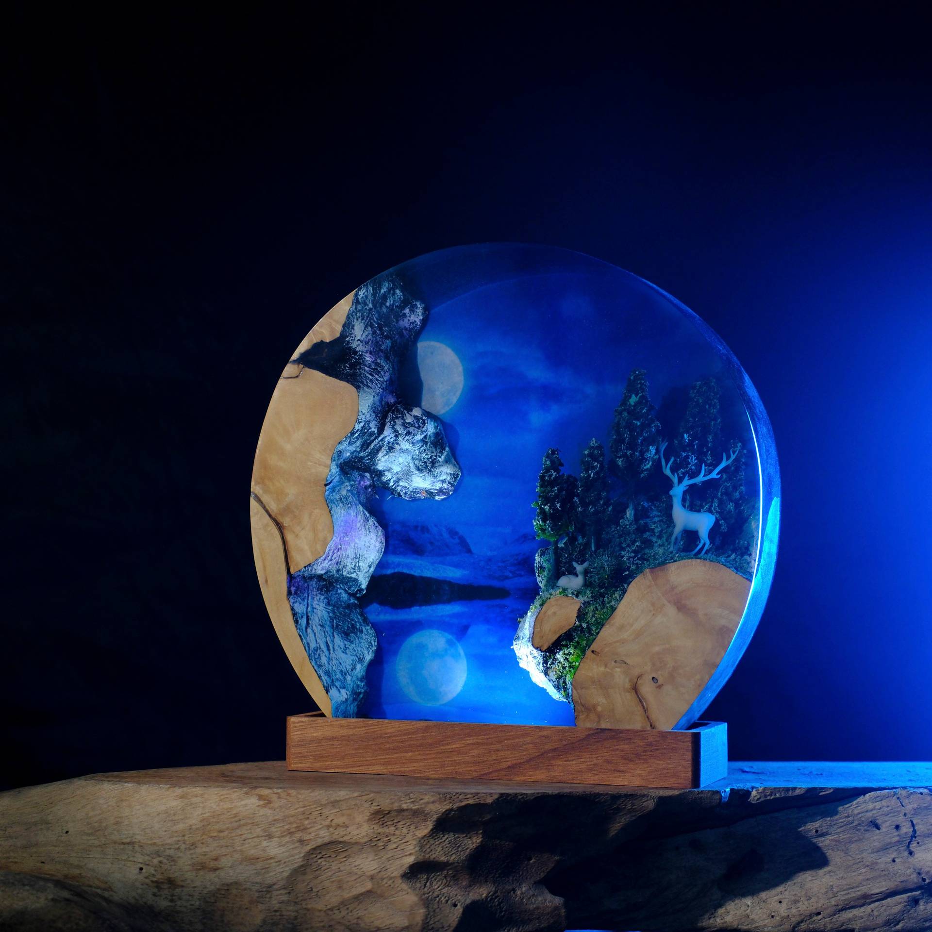 Customized Items Resin Table L - Lighting World Decor recension och pris