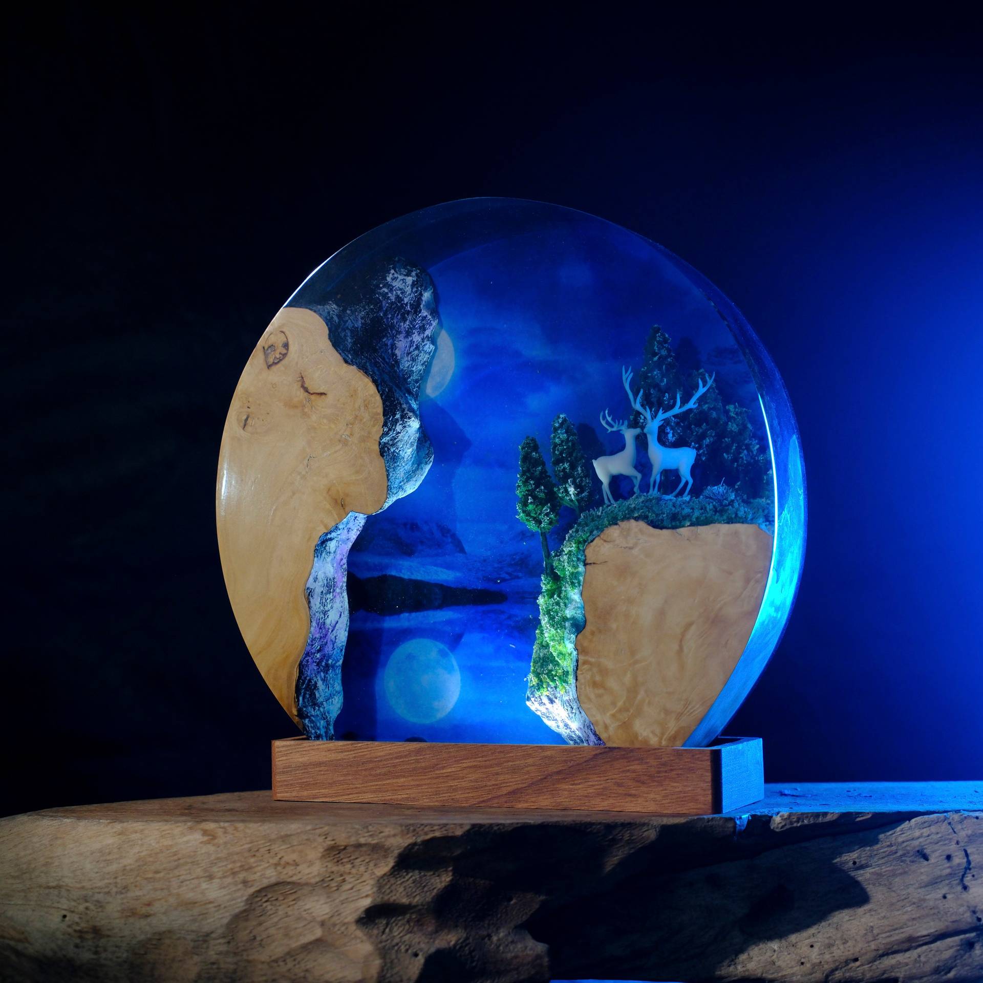 Customized Items Resin Table L - Lighting World Decor recension och pris