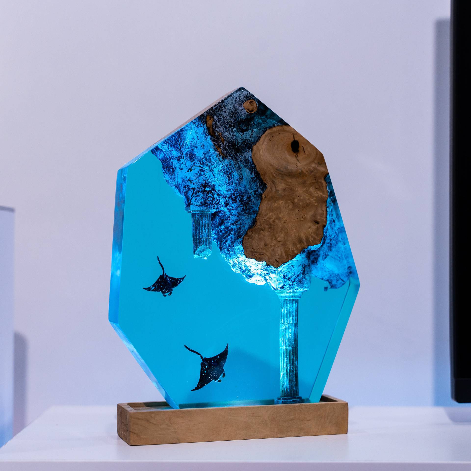 Customized Items Resin Table L - Lighting Room Decor Items recension och pris